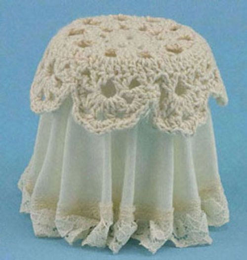 LACE TOP SKIRTED TABLE/IV