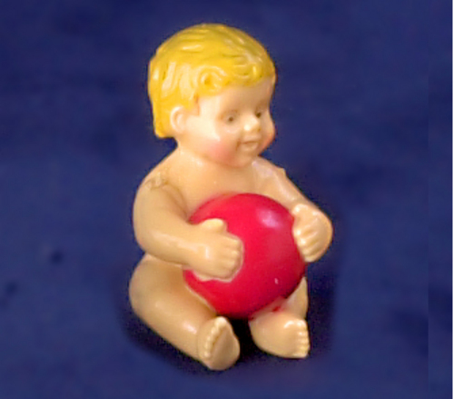 BABY WITH BALL/144